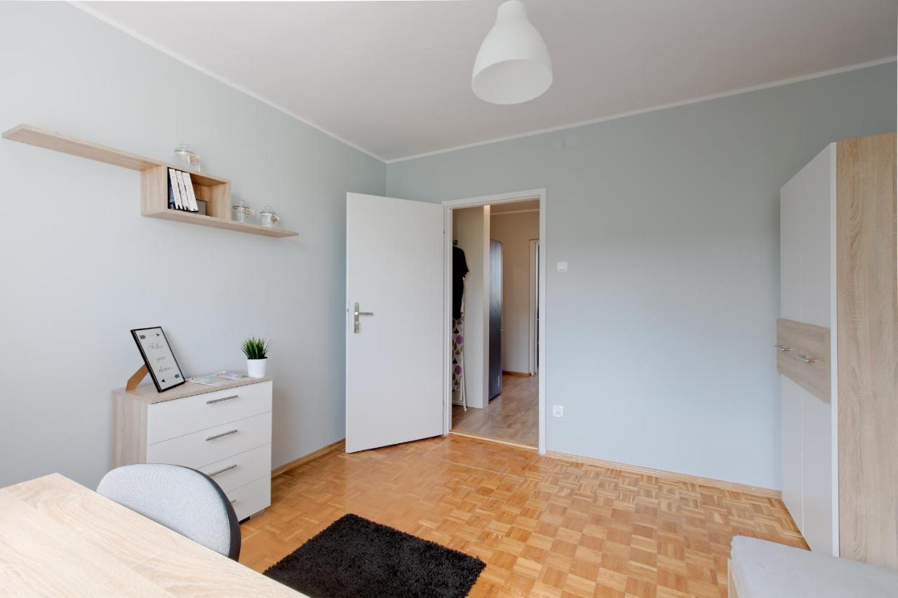 Krzywon 8 Rooms Varsavia Esterno foto